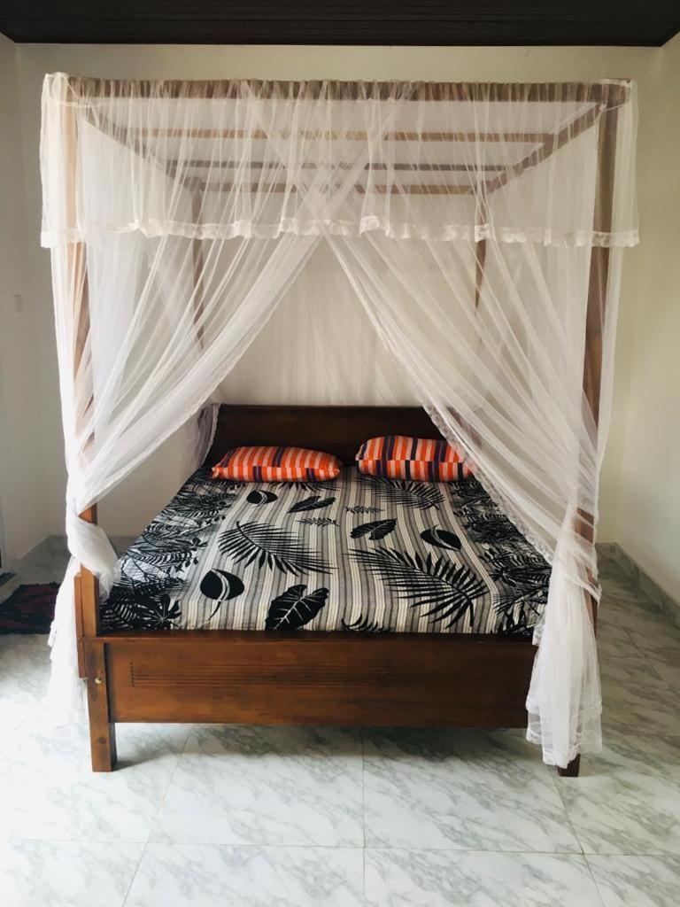 Mirewon Guest Hotell Weligama Exteriör bild