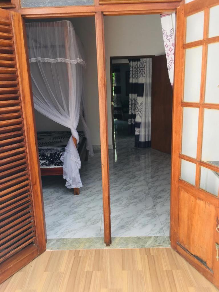 Mirewon Guest Hotell Weligama Exteriör bild