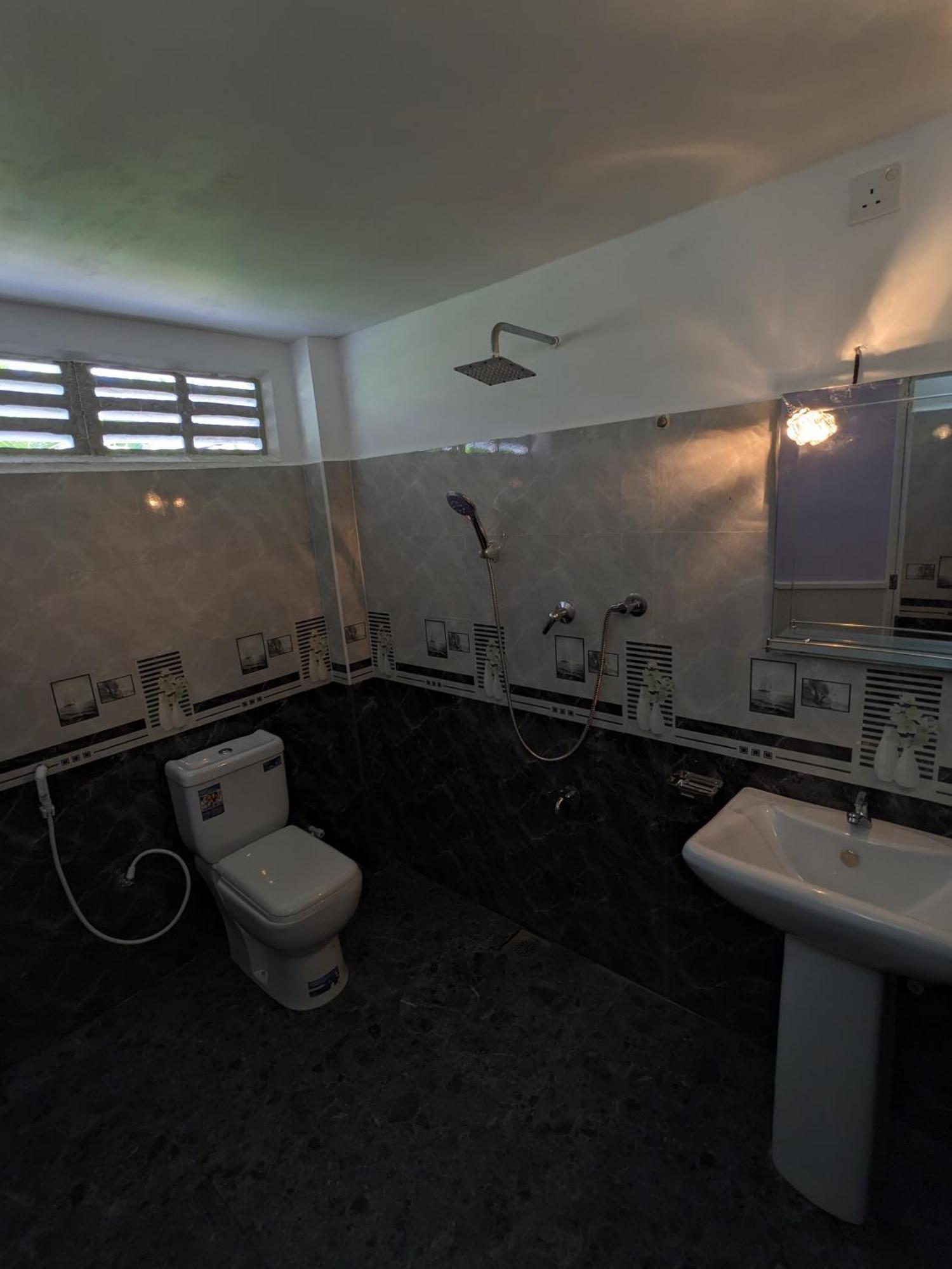 Mirewon Guest Hotell Weligama Exteriör bild